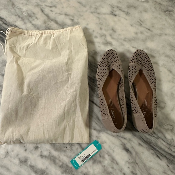 Toms Jutti Flat - Size 8.5 - Tan/Beige/Taupe New With Tags - Picture 4 of 5